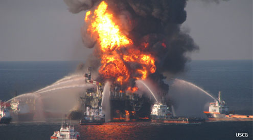 Early response to the Deep Horizon oil spill in the Gulf. Credit: USCG