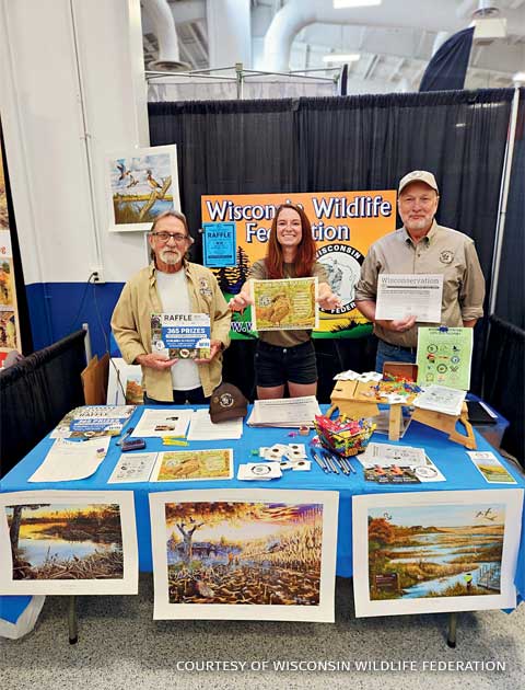 An image of Wisconsin Wildlife Federation tabling.